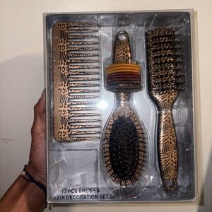 Animal Print Hair Brush and Comb Set